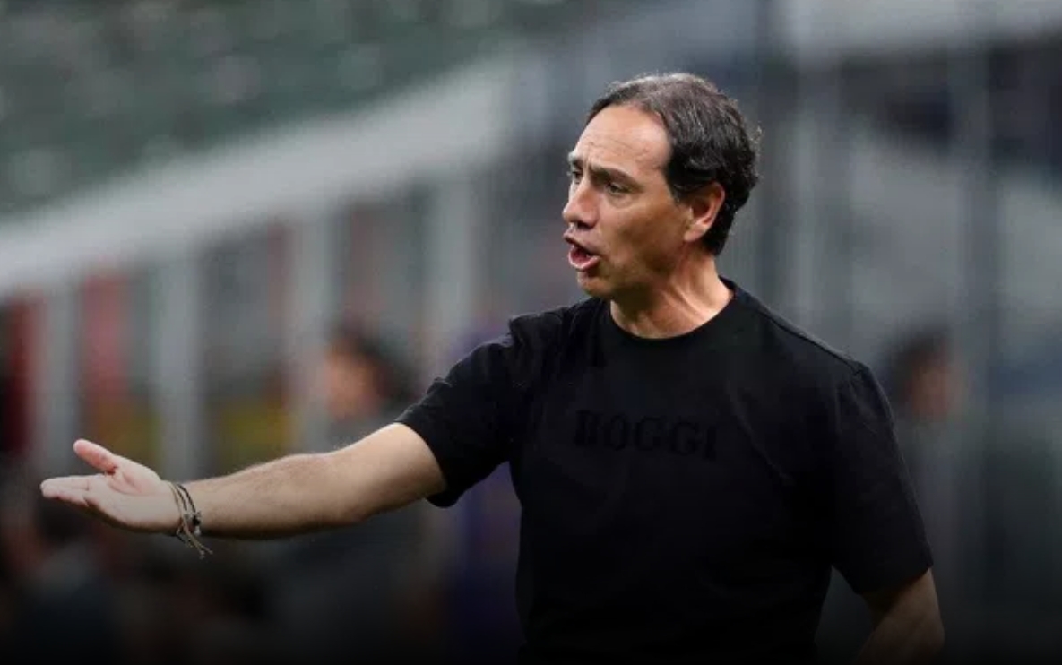 Nesta: Những tiếng la ó ở San Siro cho thấy Milan đã chơi tệ, tôi không thể cho họ lời khuyên nào