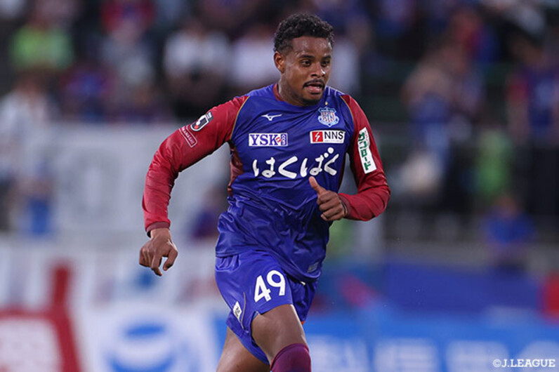 Chính thức: Tiền đạo nước ngoài Nemías của Kofu Fenglin bị gãy xương gò má và sẽ phải nghỉ thi đấu ba tuần