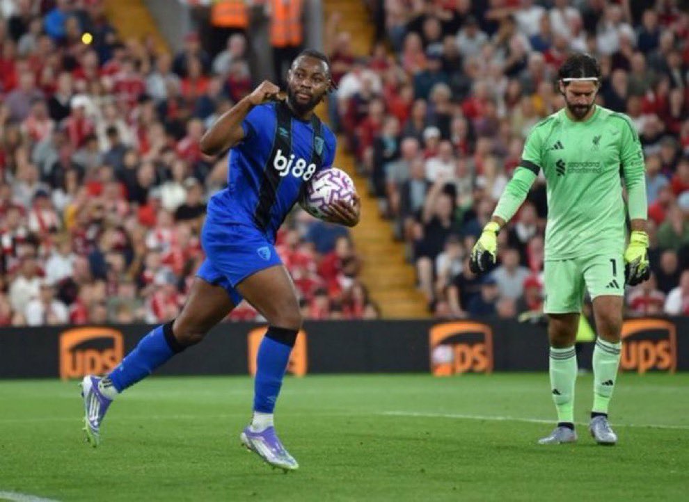 Một cuộc phản công khó khăn! Semenyo bùng nổ sau khi bị khiêu khích, và cú đúp của anh đã khiến Liverpool phải căng thẳng
