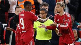 HLV Arne Slot thừa nhận hạn chế của Liverpool ở tình huống cố định